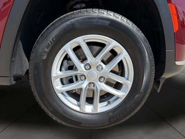 2023 Jeep Grand Cherokee L Laredo 4x4