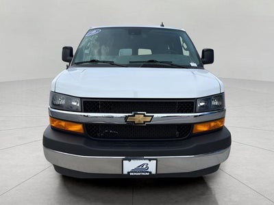 2025 Chevrolet Express Passenger 1LT