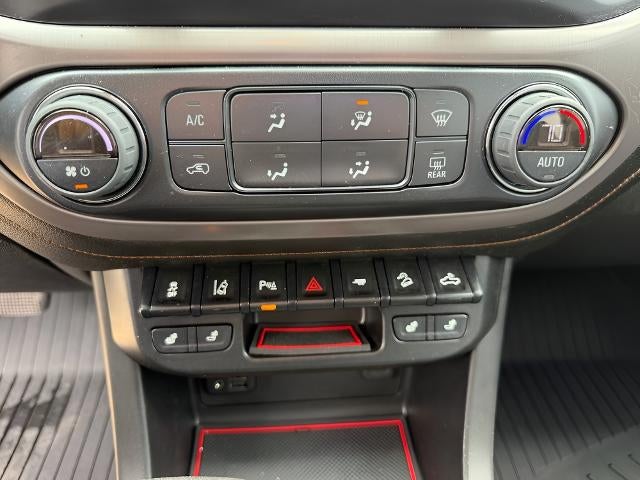 2021 GMC Canyon 4WD AT4 w/Leather