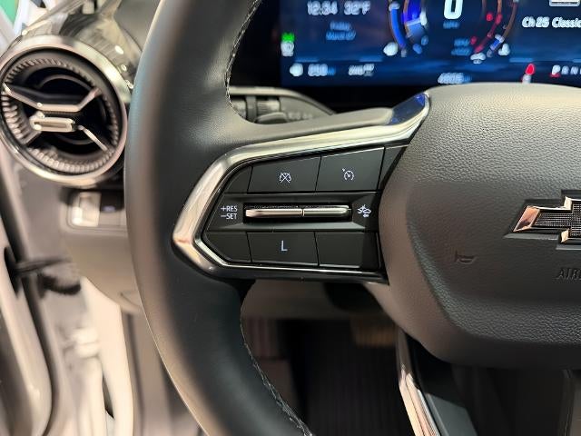 2025 Chevrolet Equinox Base