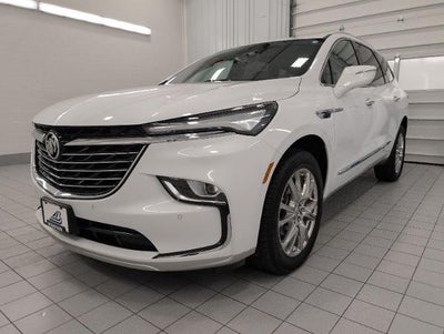 2023 Buick Enclave Essence